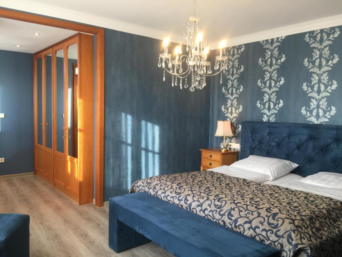 Burghotel Ротенбург об дер Таубер Екстериор снимка